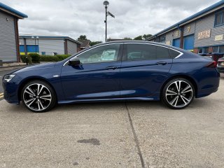 /photos/9418/823d22f3-16dc-a2f1-5227-43017ff4fb92_i320x240.jpg