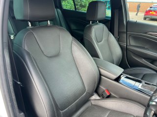 /photos/9418/ac57fb7d-a6c1-e7c4-e9b9-f0652bbd1491_i320x240.jpg