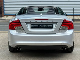 /photos/9418/cac320a9-64cc-8d4f-91e9-aa9953713972_i320x240.jpg